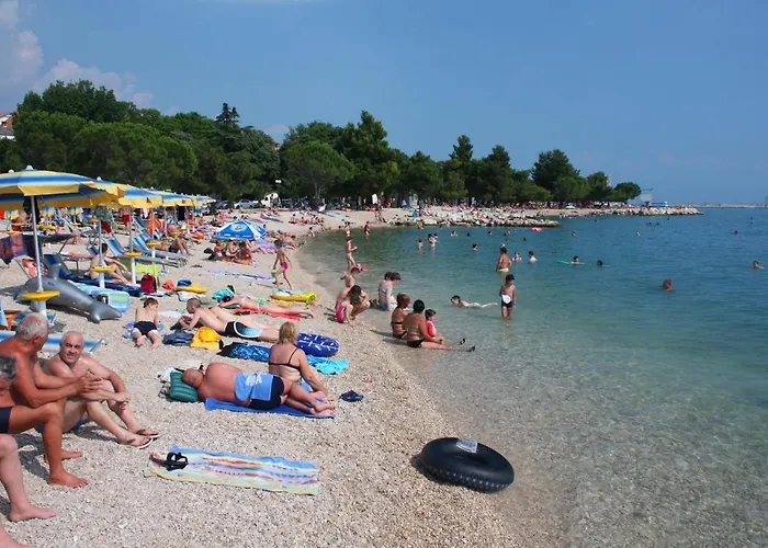 Apartments With A Parking Space Crikvenica - 13450