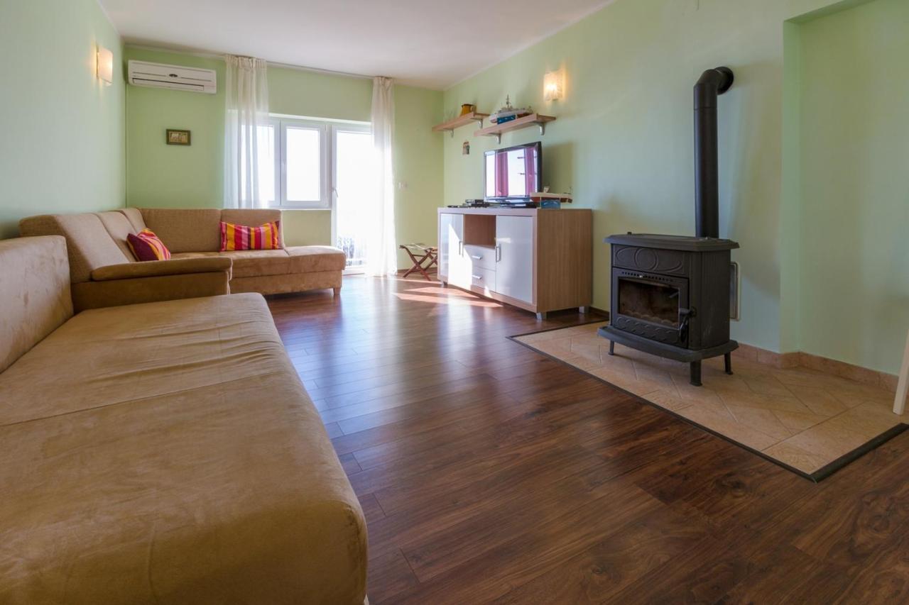 With A Parking Space - 13450 Apartamento